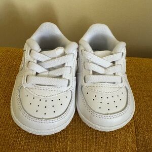Nike White Low-Top baby Sneakers